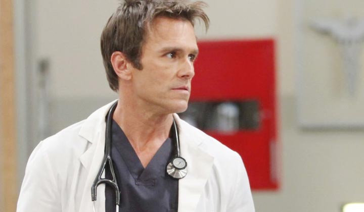 Soap alum Scott Reeves hospitalized